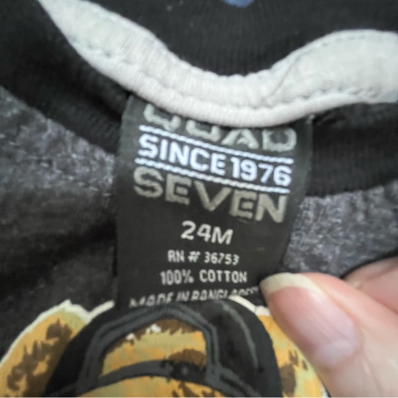 Boys 24M Camo Cargo Shorts and T-shirts Lot - 14 pair Free Socks Bundle - Picture 7 of 14